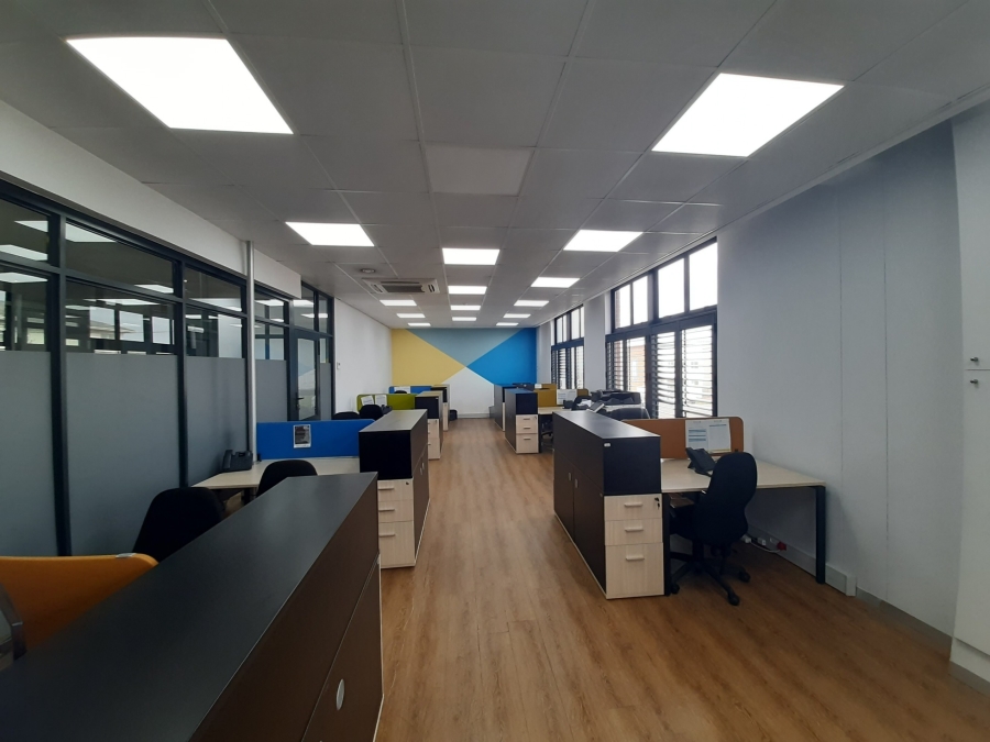To Let commercial Property for Rent in Quigney Eastern Cape